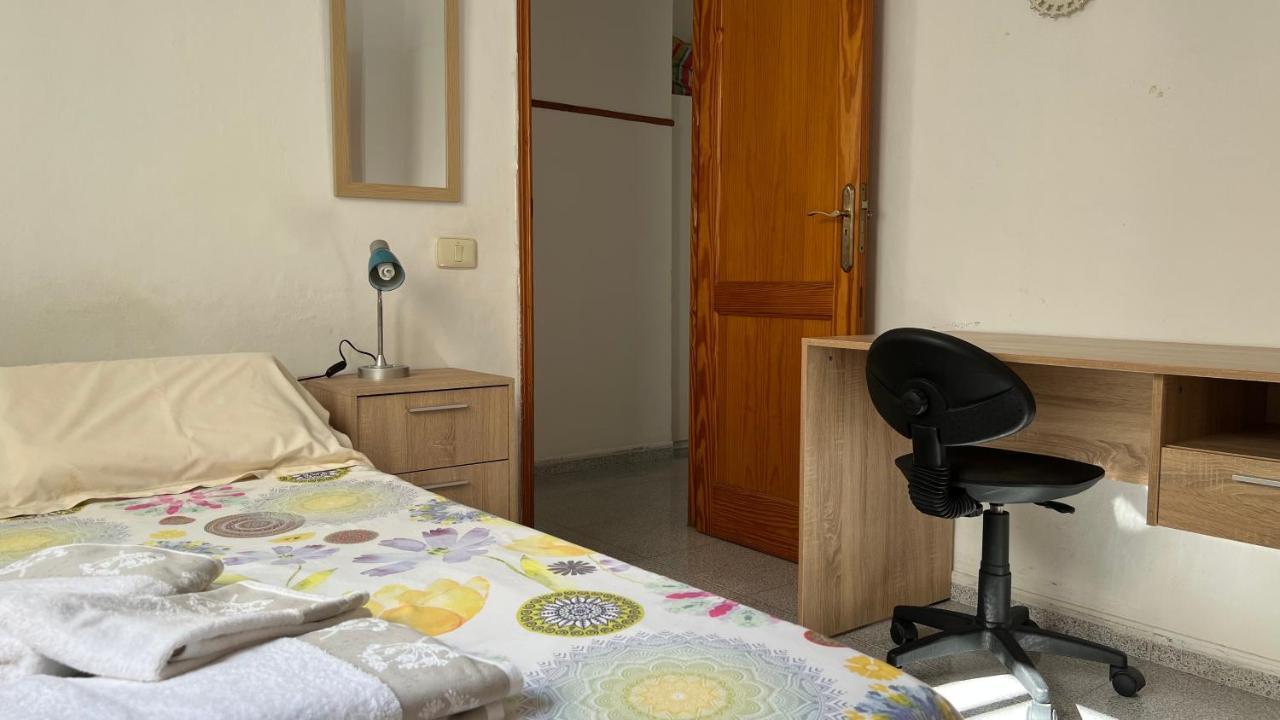 Central, Quiet And Comfortable Room, Breakfast Las Palmas de Gran Canaria Ngoại thất bức ảnh